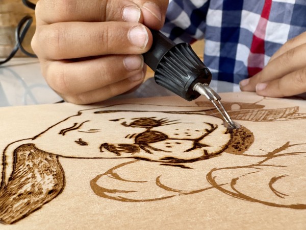 4.3 Kurs: Holzbrandmalerei